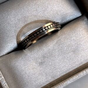 Macy’s Elegant Black and Silver Jewelry Fidget Ring with Matte Finish